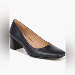Naturalizer square pump